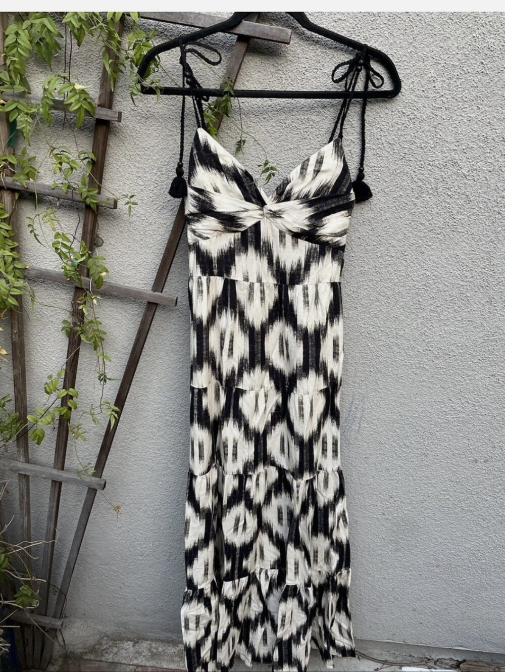 Alice + Olivia Katara twist-detail maxi dress, Beautiful Dress!